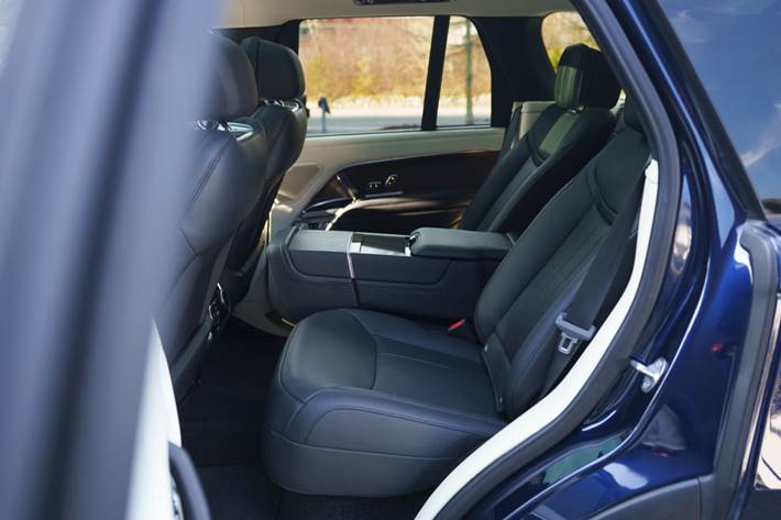 Gul Land Rover Range Rover fra 2023