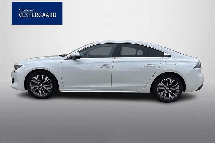Hvid Peugeot 508 fra 2021