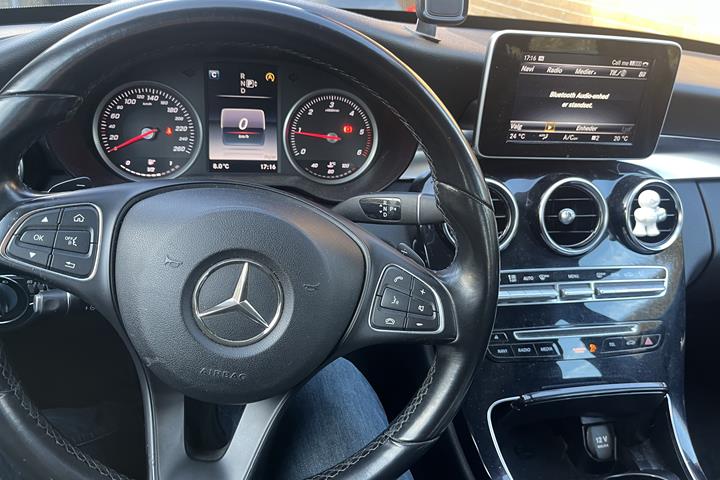 Grå Mercedes C-Klasse fra 2014