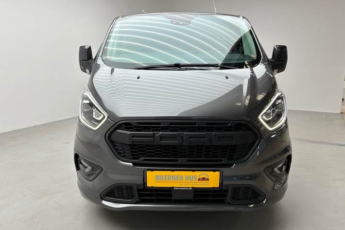 Grå Ford Transit Custom fra 2021