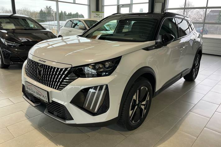 Hvid Peugeot e-2008 fra 2025