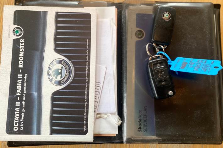 Blå Skoda Fabia fra 2008