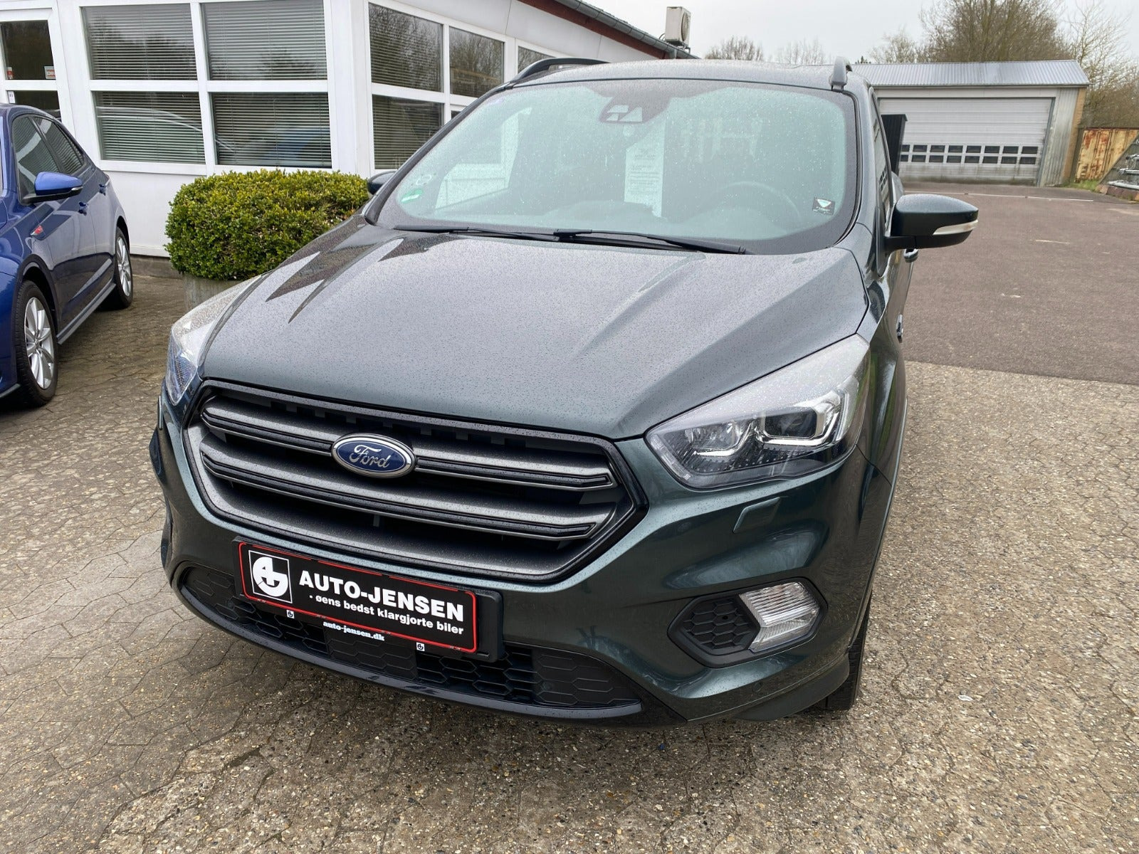 Grøn Ford Kuga fra 2018