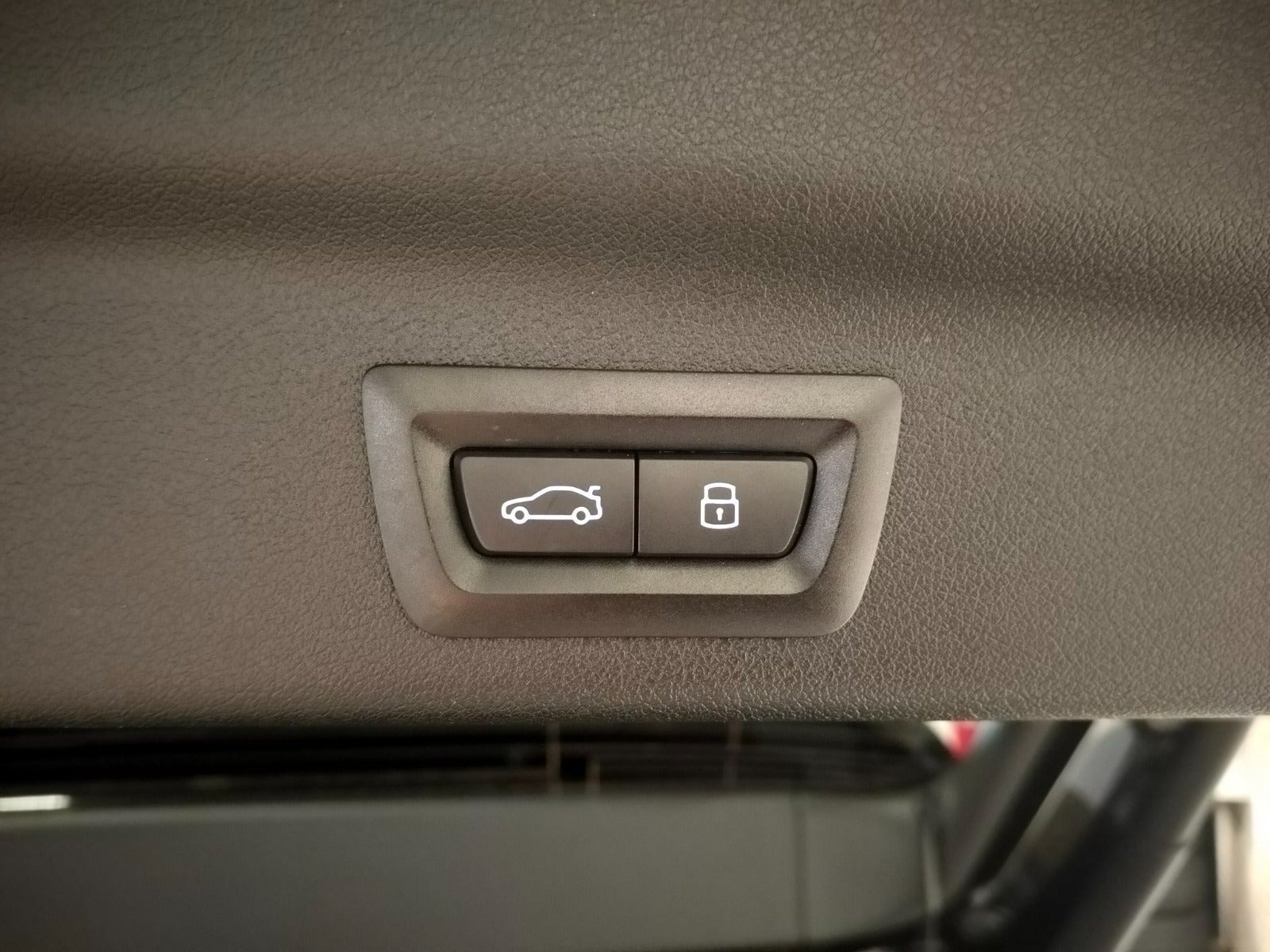 Sort BMW iX1 fra 2025