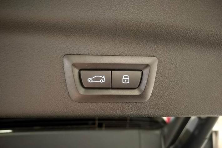 Sort BMW iX1 fra 2025