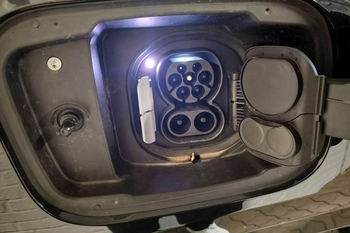 Sort BMW iX1 fra 2025