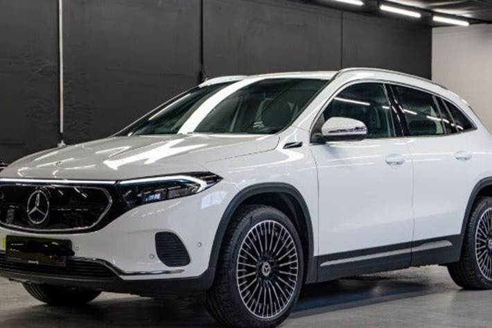 Hvid Mercedes EQA250 fra 2022