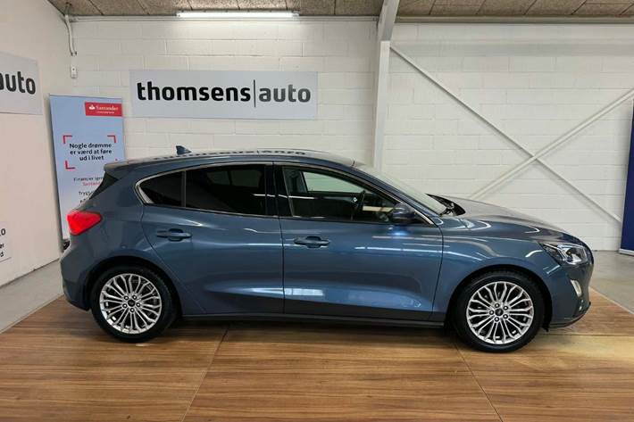Blå Ford Focus fra 2020