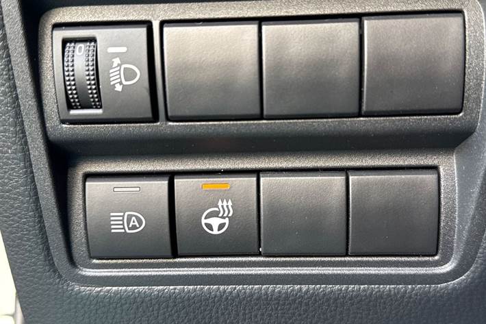 Grøn Toyota Yaris fra 2023