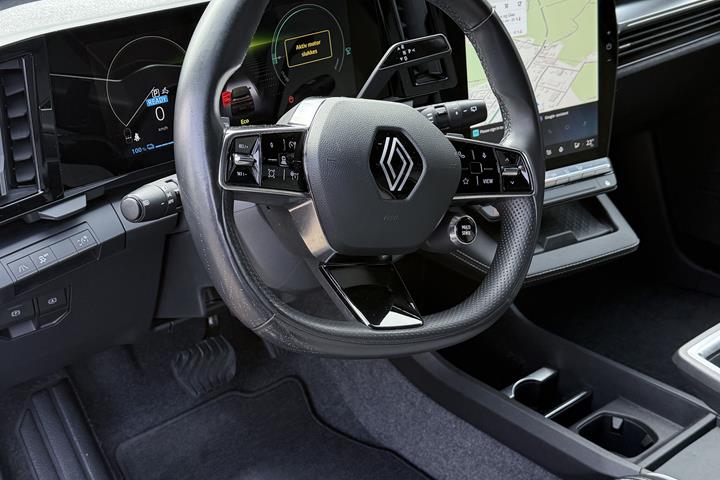 Blå Renault Mégane fra 2022