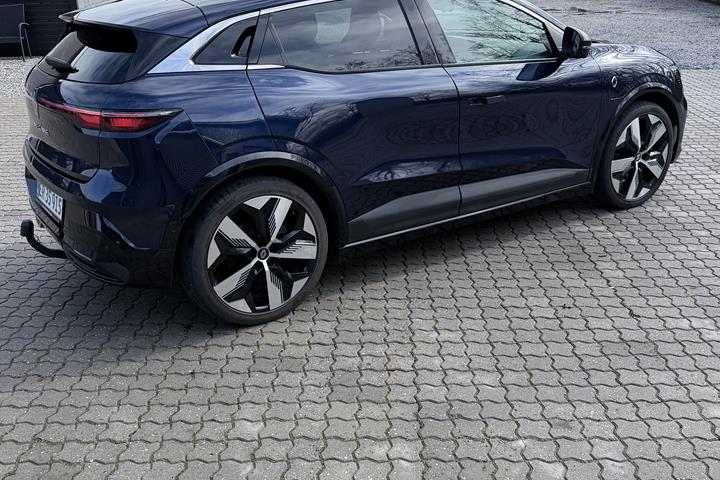 Blå Renault Mégane fra 2022