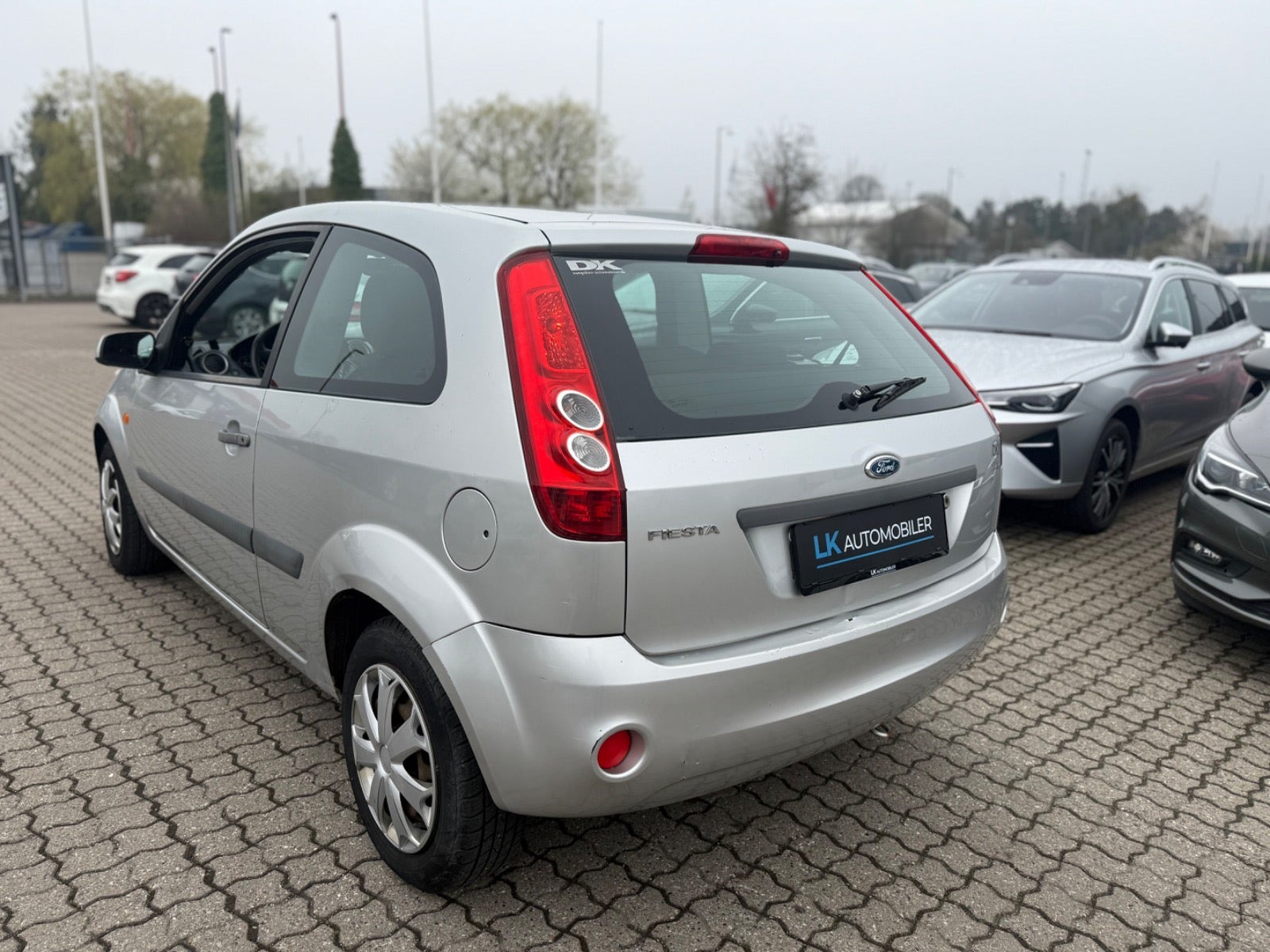 Grå Ford Fiesta fra 2007