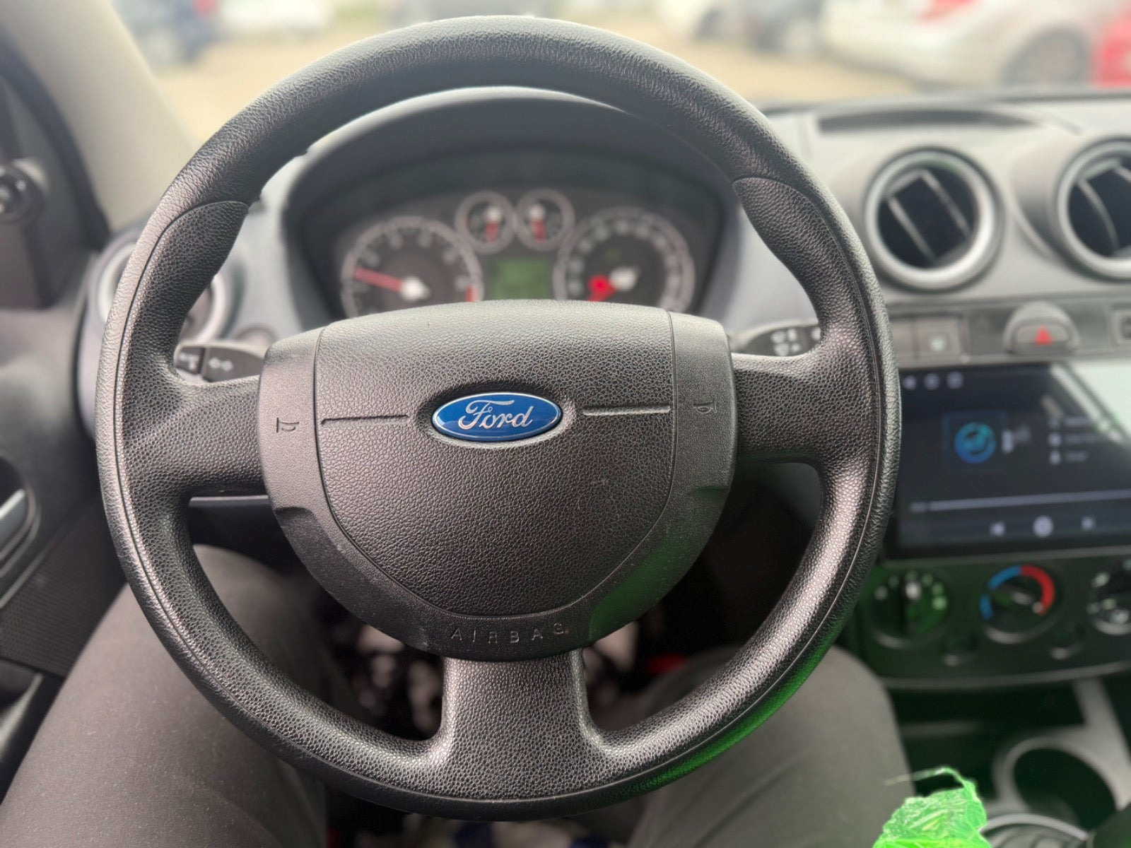 Grå Ford Fiesta fra 2007