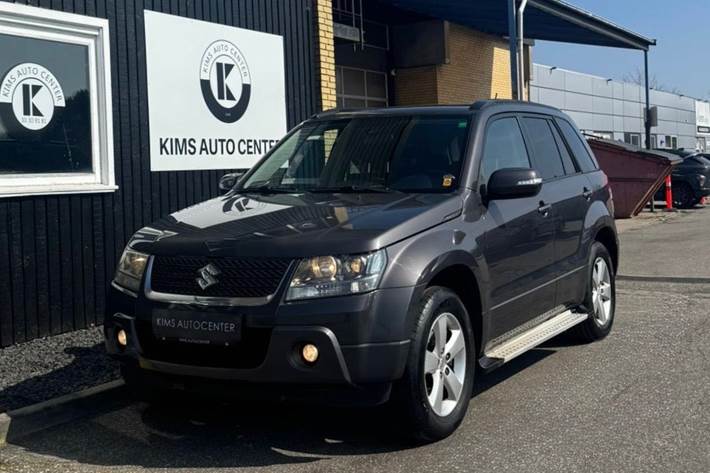 undefined Suzuki Grand Vitara fra 2010 set udefra