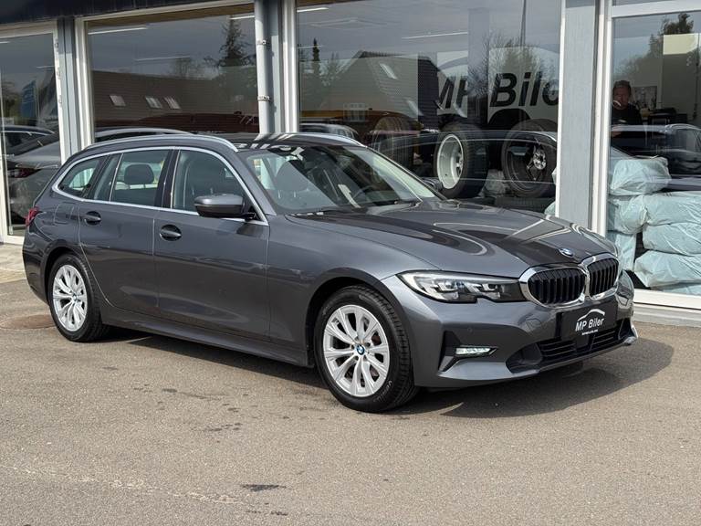 BMW 320d 2,0 Touring Connected aut.