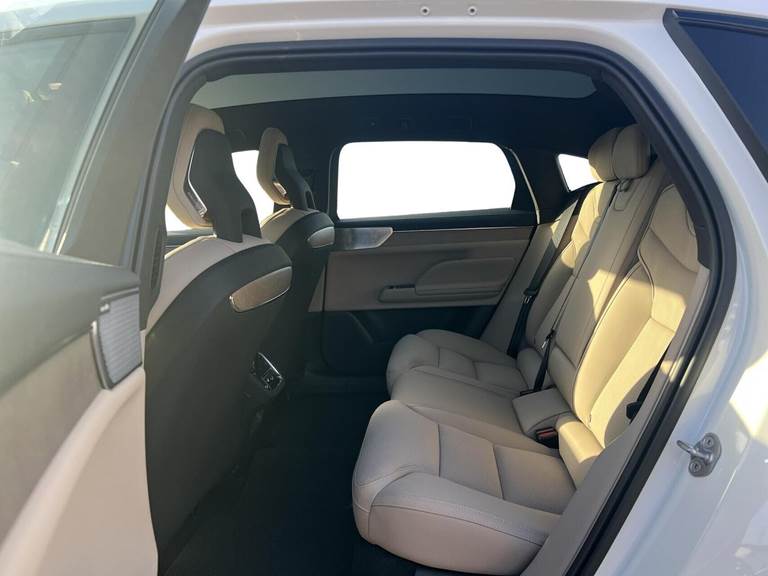 Volvo ES90 Extended Range Ultra