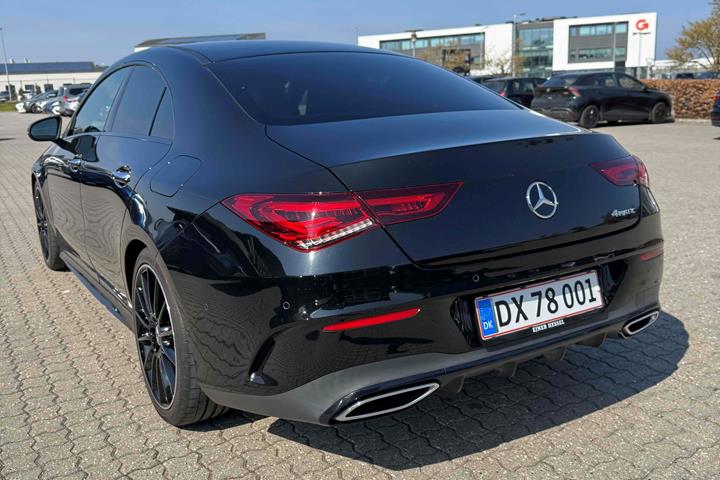 Sort Mercedes CLA220 fra 2020