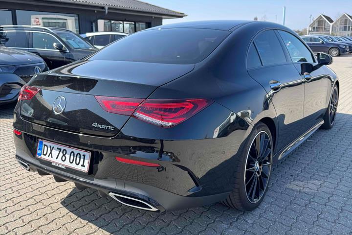 Sort Mercedes CLA220 fra 2020