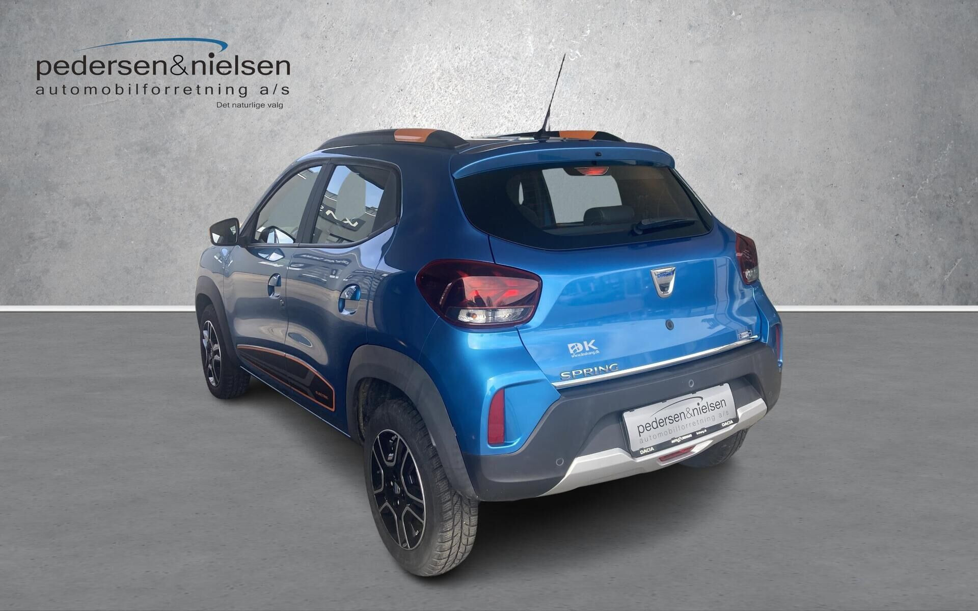 Blå Dacia Spring fra 2022