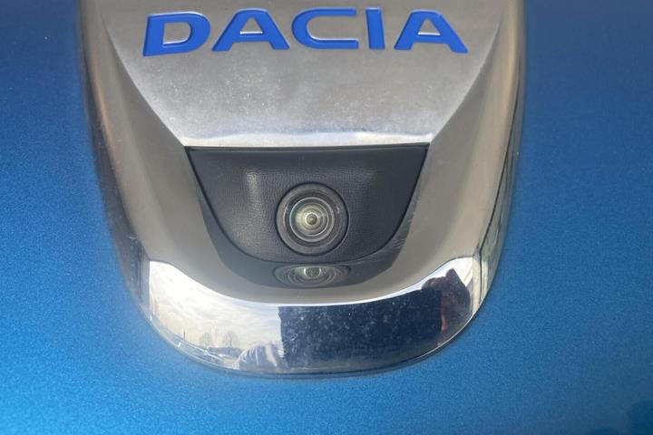 Blå Dacia Spring fra 2022
