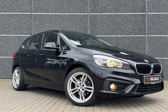 Sort BMW 220d fra 2017
