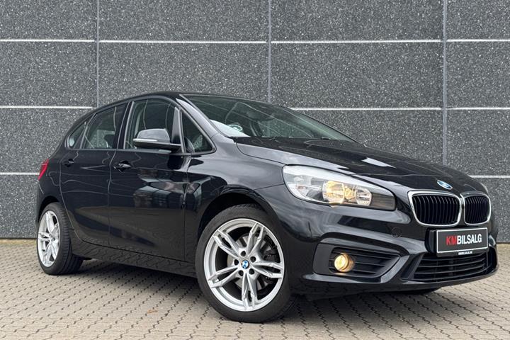 Sort BMW 220d fra 2017