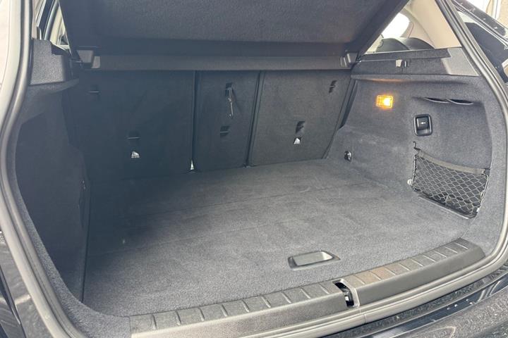 Sort BMW 220d fra 2017