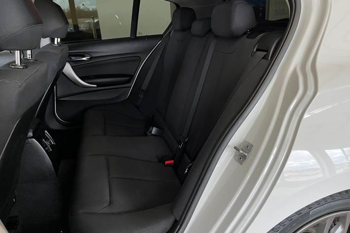 undefined BMW 118d fra 2014