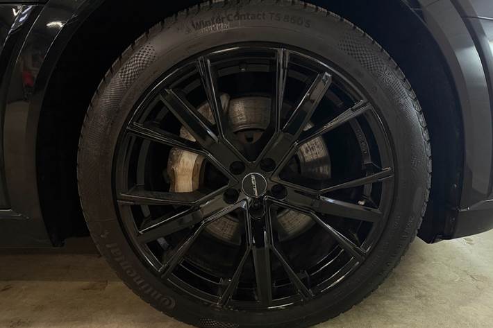 Sort Audi e-tron fra 2020