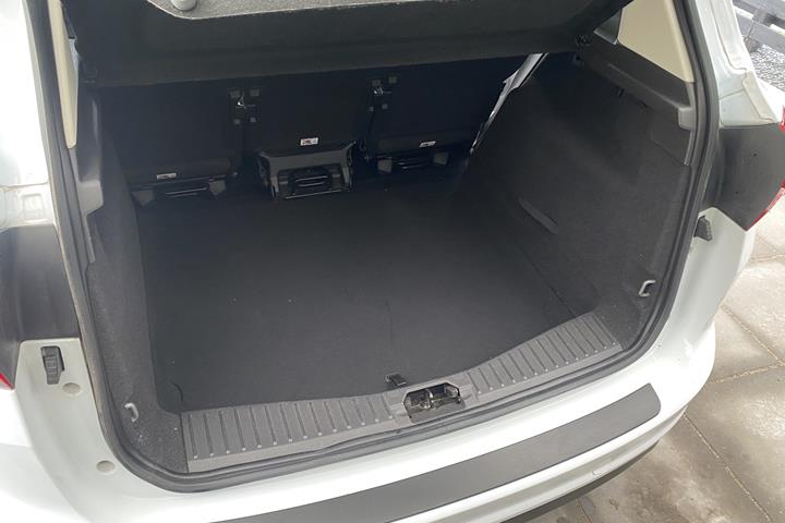 Hvid Ford C-MAX fra 2018