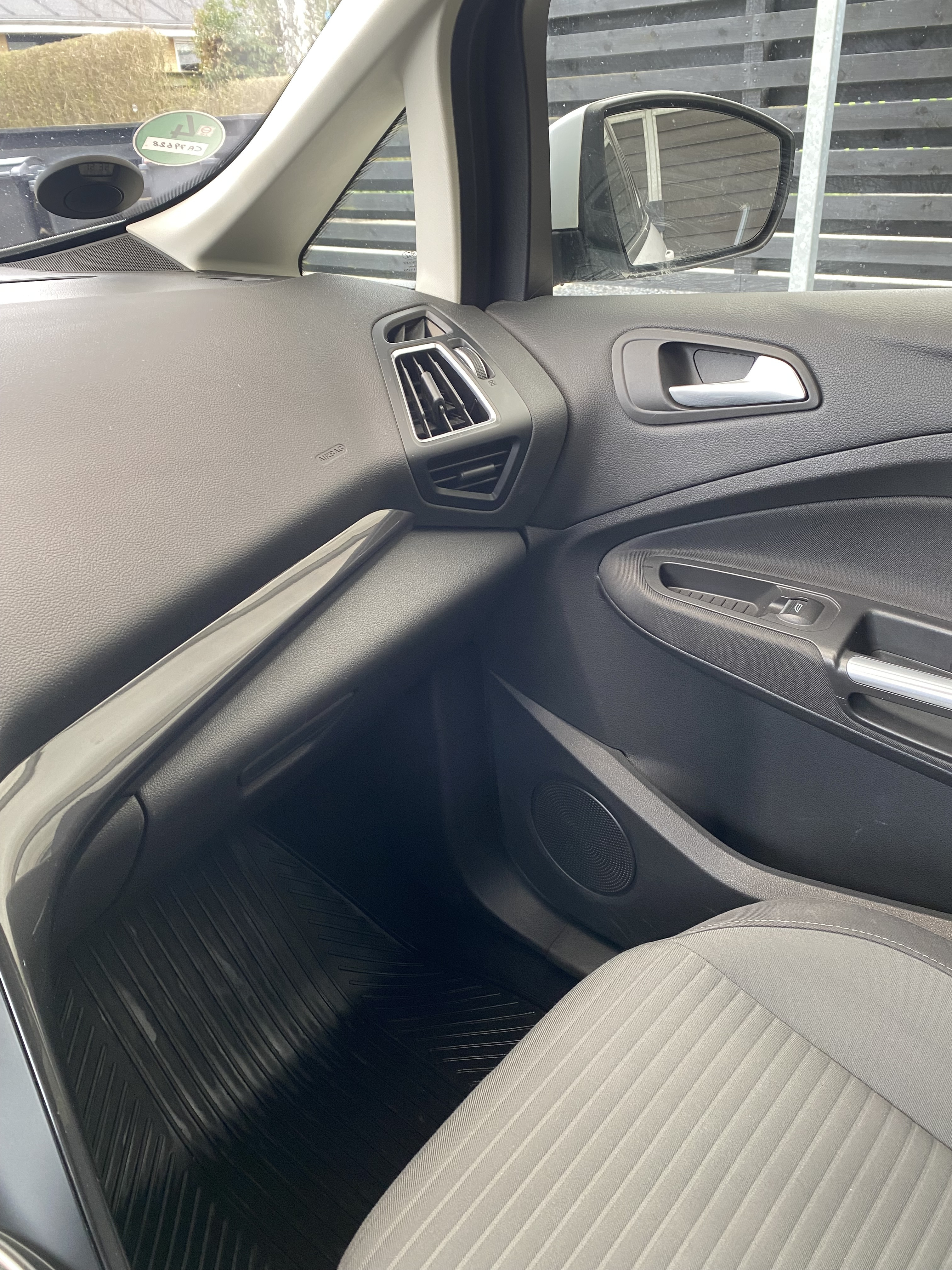 Hvid Ford C-MAX fra 2018