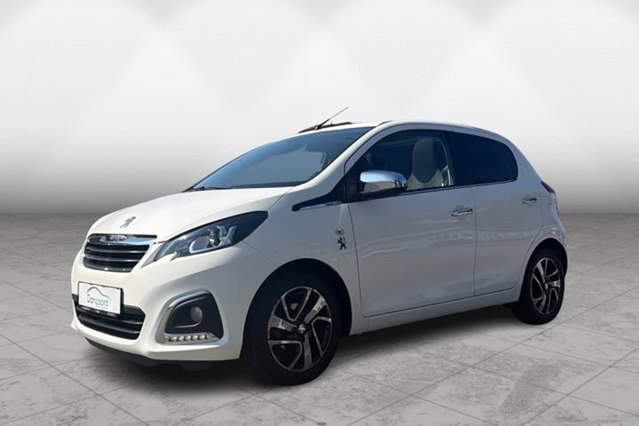 Hvid Peugeot 108 fra 2016 set udefra