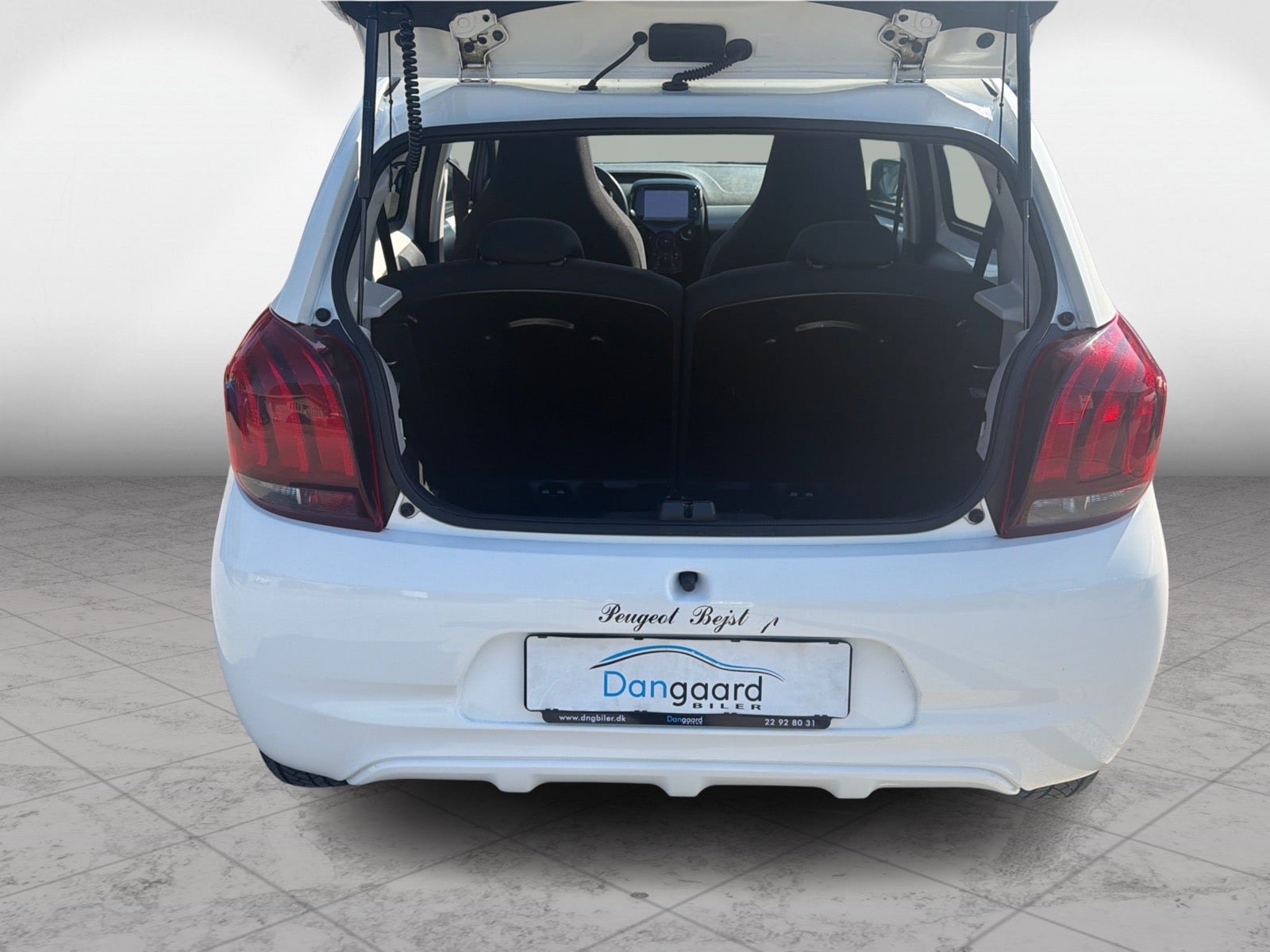 Hvid Peugeot 108 fra 2016