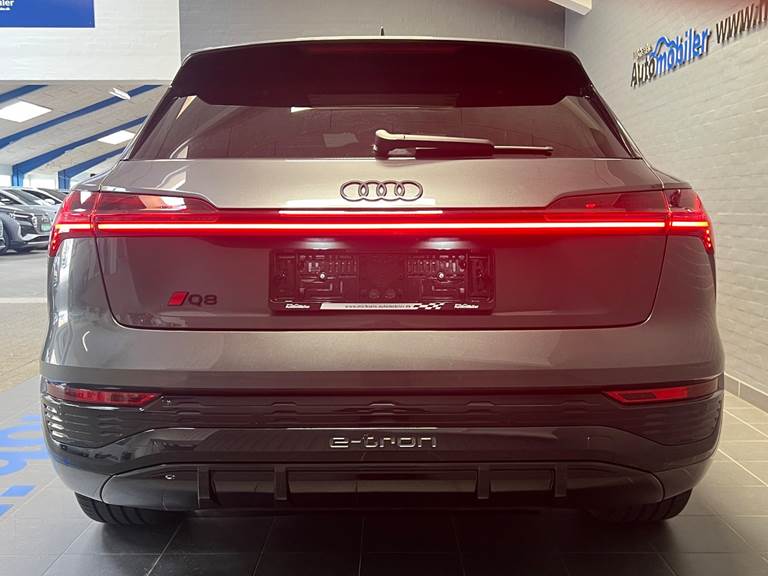 Audi Q8 e-tron 55 S-line quattro