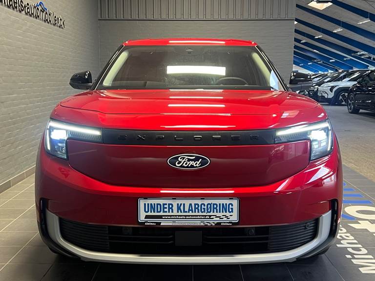 Ford Explorer 77 Premium Extended Range