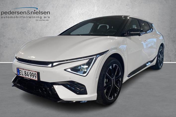 Hvid Kia EV6 fra 2025 set udefra