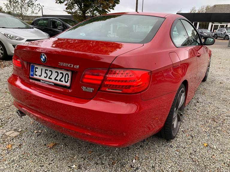 BMW 320d 2,0 D 184HK 2d 6g