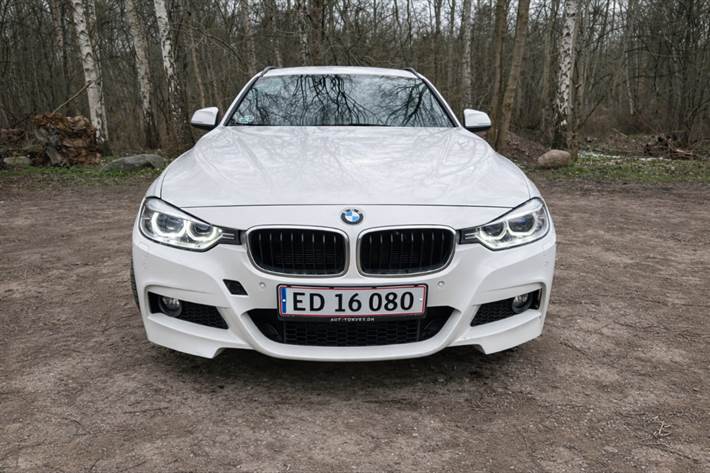 Hvid BMW 320d fra 2015