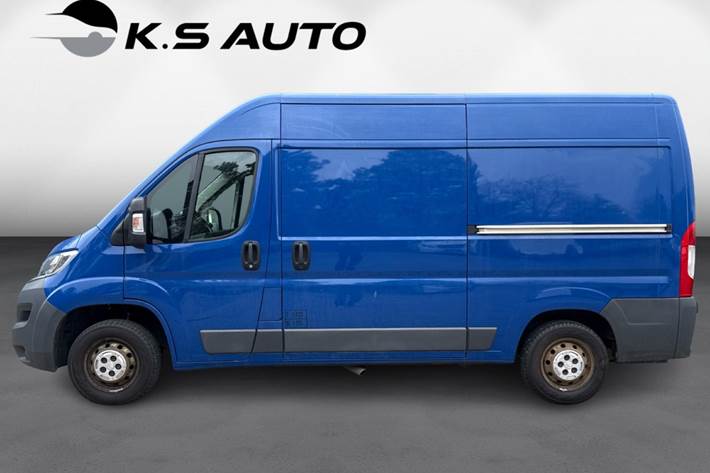 Blå Citroën Jumper 33 fra 2017