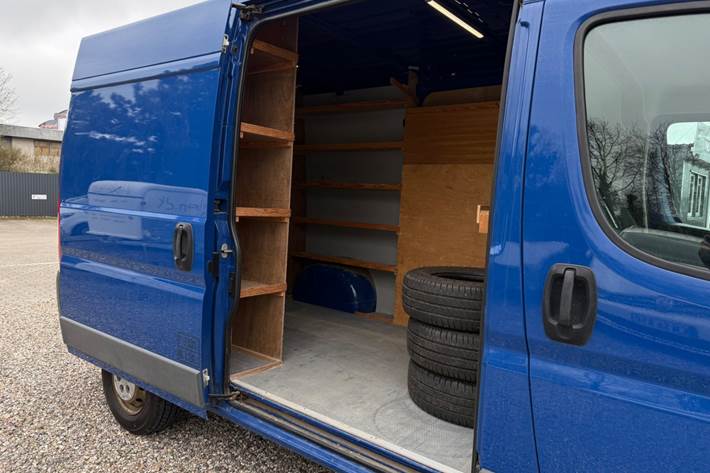 Blå Citroën Jumper 33 fra 2017