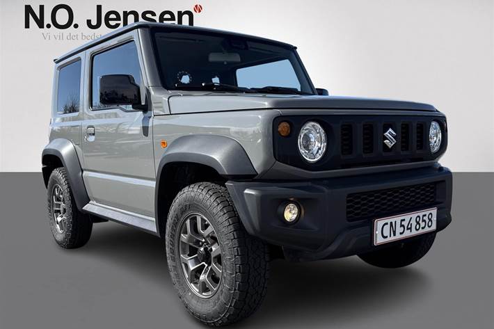 Grå Suzuki Jimny fra 2020 set udefra
