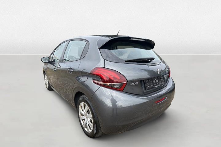 Grøn Peugeot 208 fra 2016