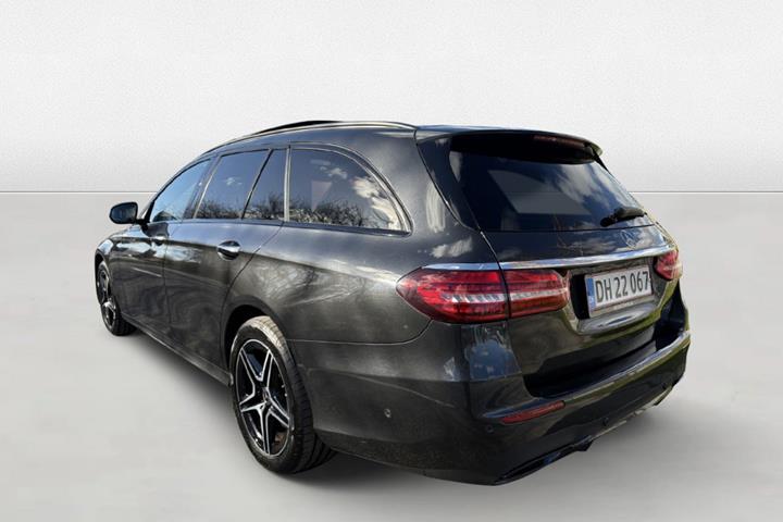 undefined Mercedes E300 e fra 2022