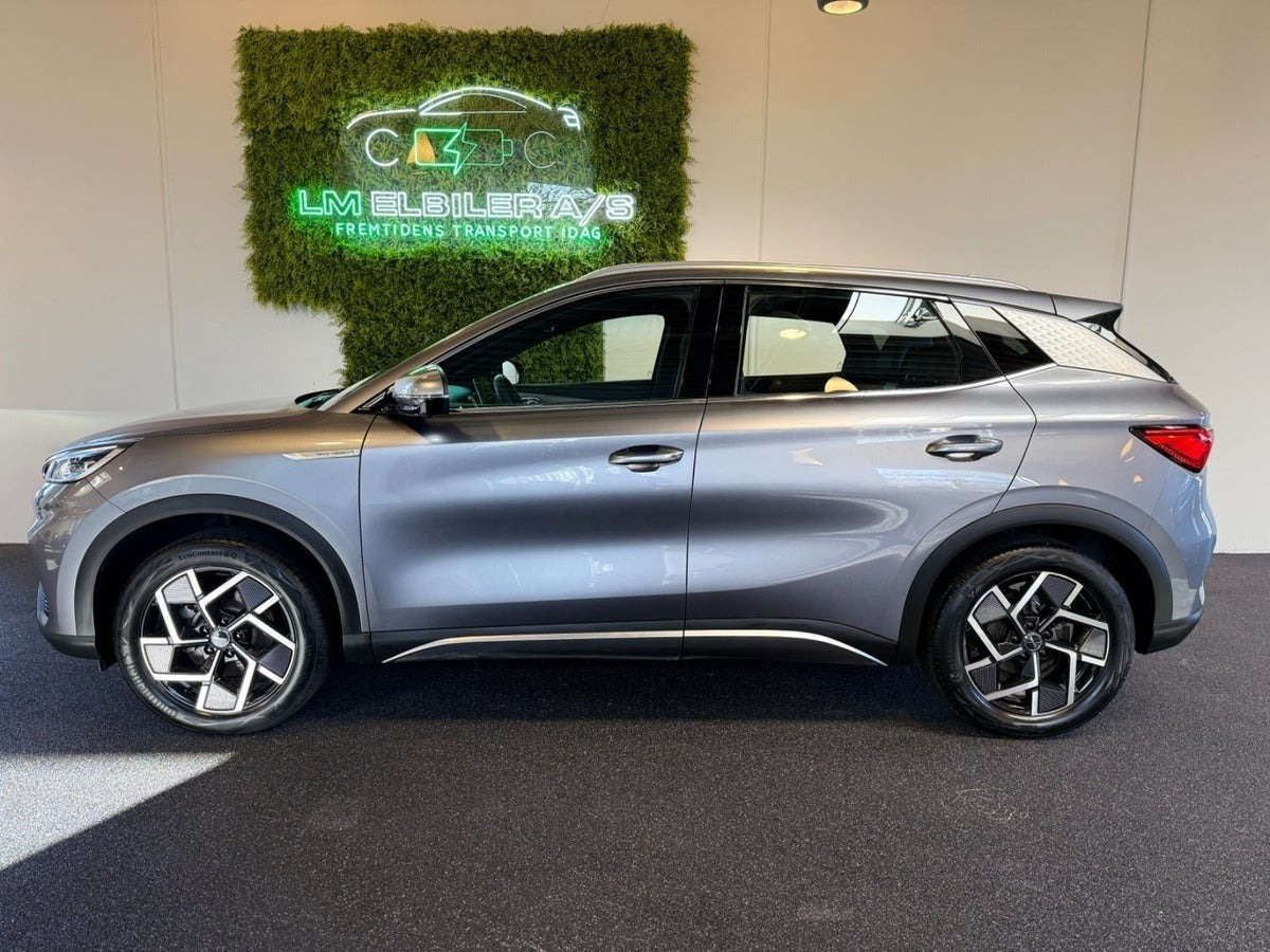 Grå BYD Atto 3 fra 2023