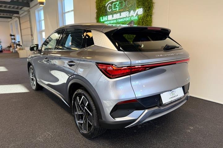 Grå BYD Atto 3 fra 2023