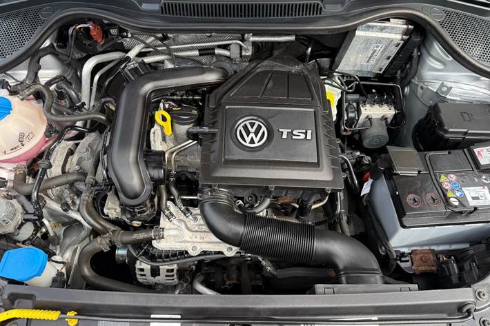 Sølv VW Polo fra 2016