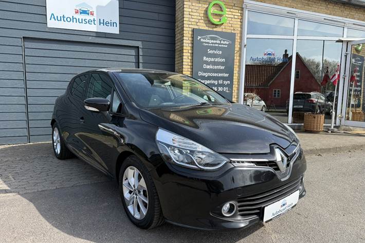 Sort Renault Clio IV fra 2016 set udefra