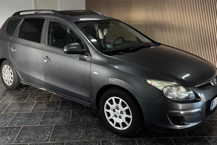 undefined Hyundai i30 fra 2009 set udefra