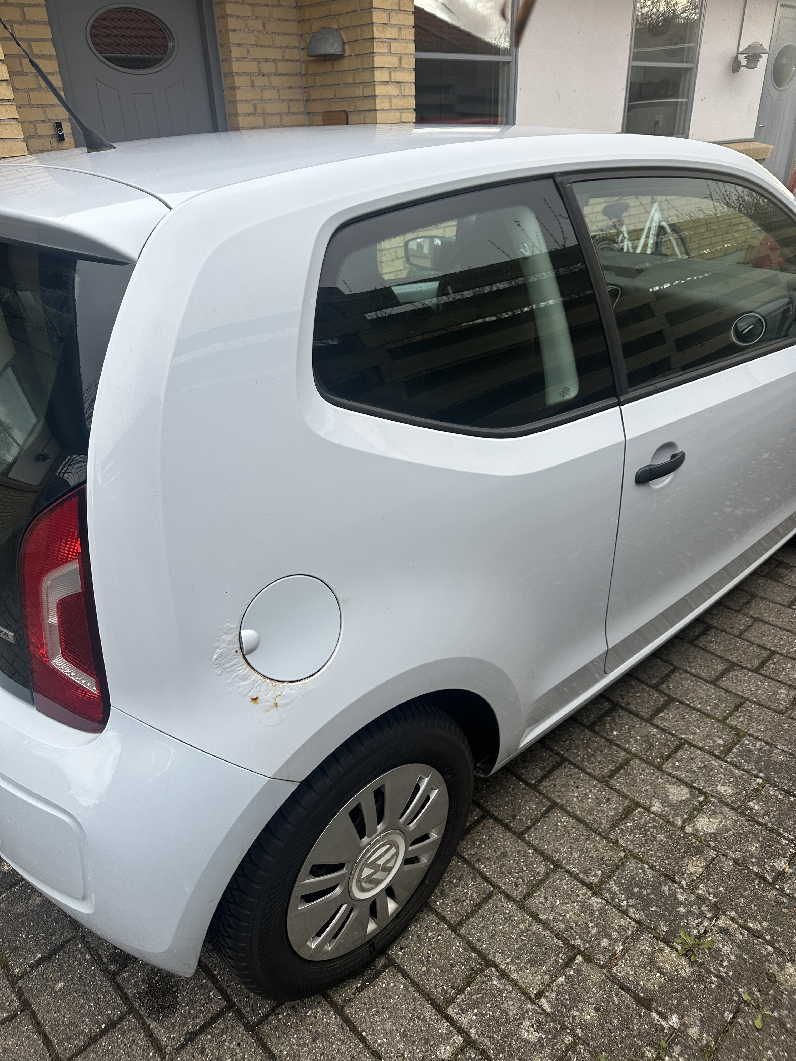 Blå VW UP! fra 2012