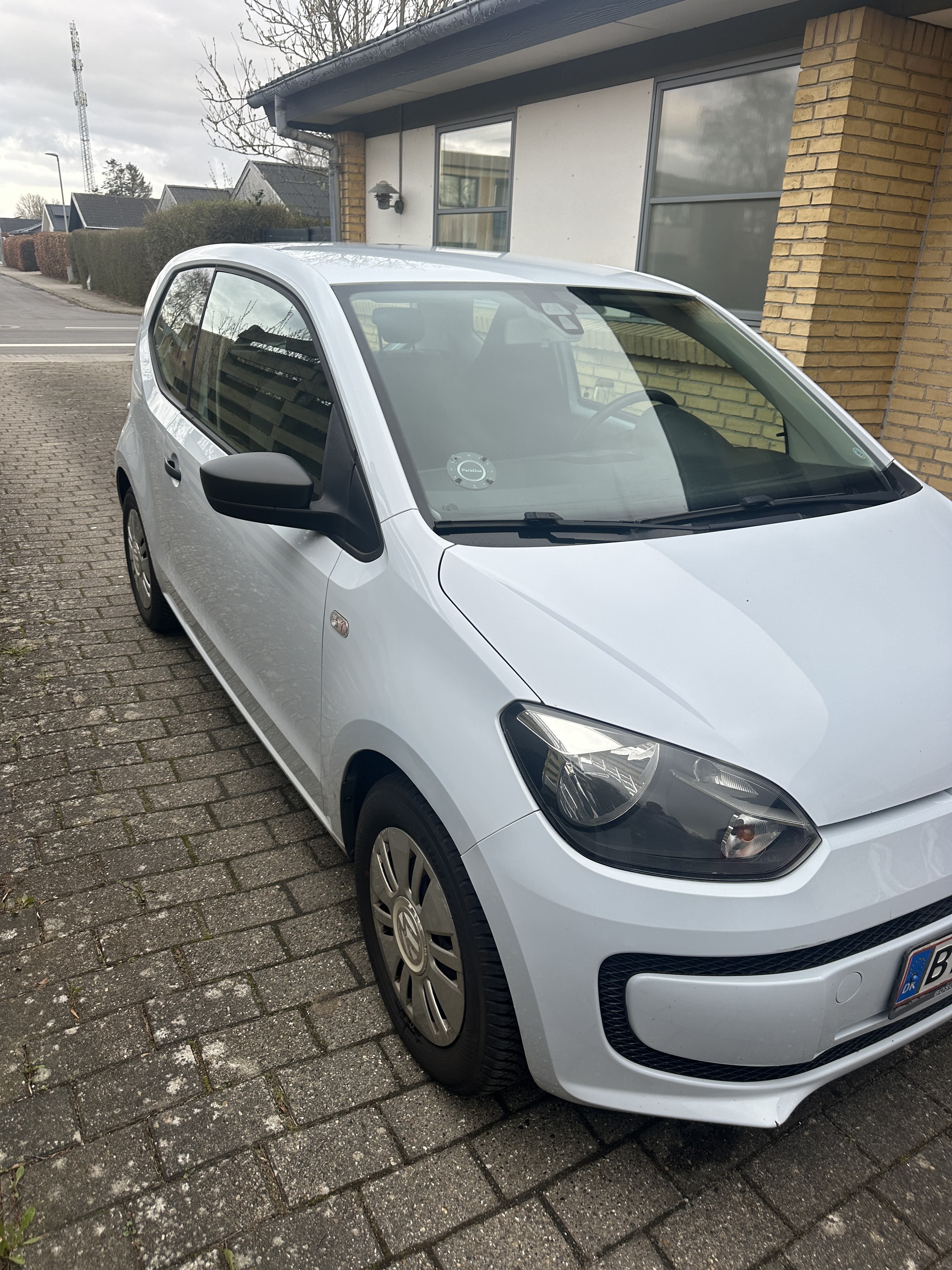 Blå VW UP! fra 2012